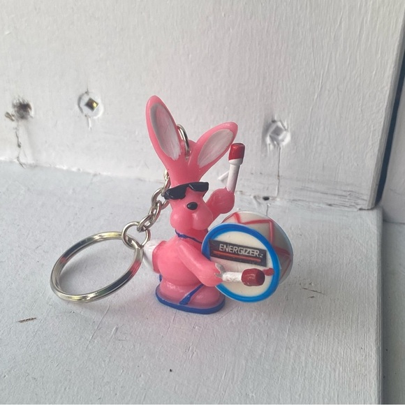 Vintage Energizer Pink Bunny Keychain - Picture 1 of 6